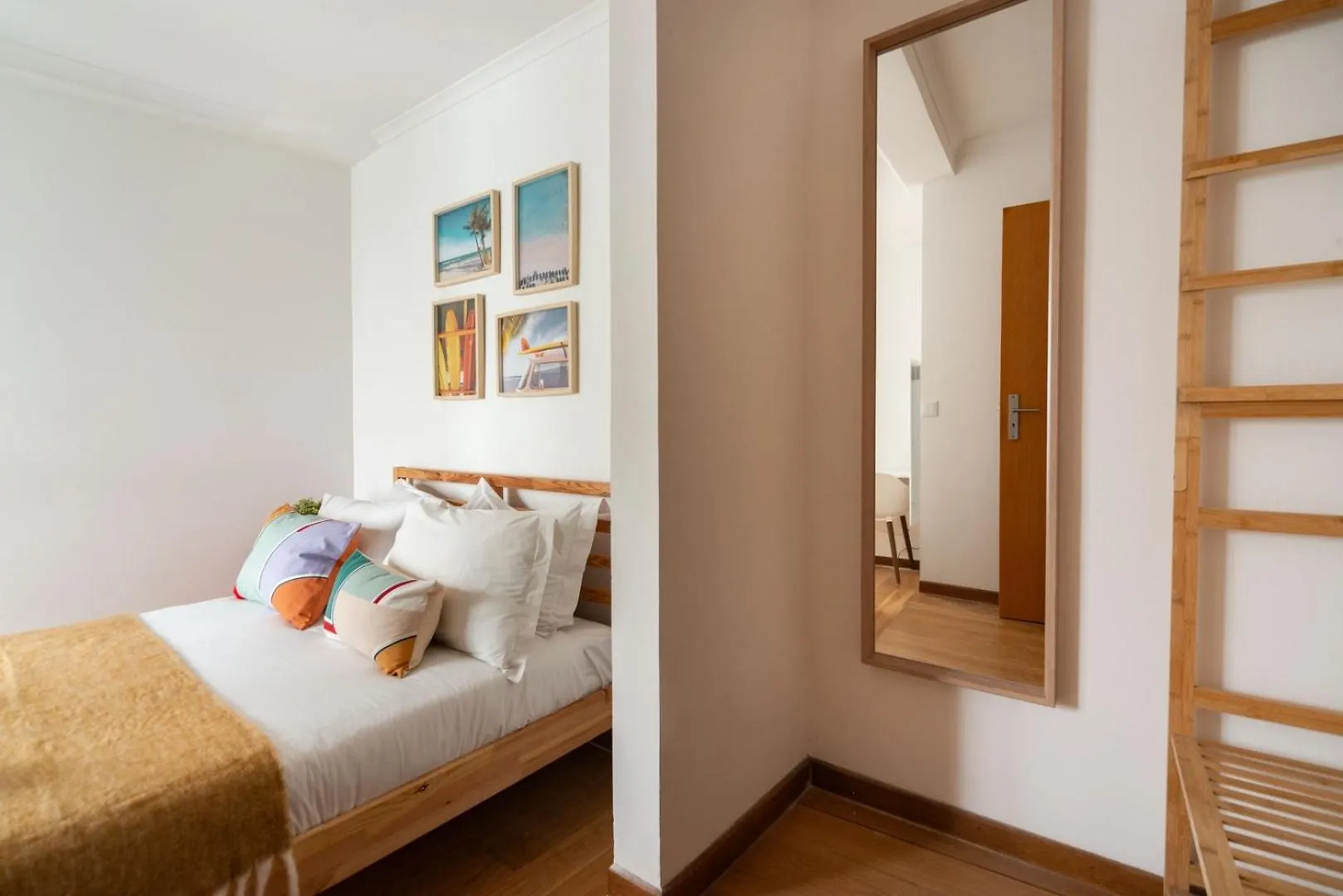 Apt With A Cozy Private Terrace Specially At Night Lisbon Apartment